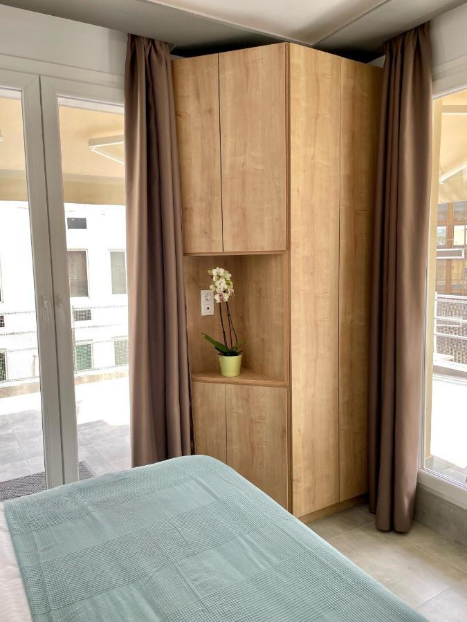 Domus City Apartment With Wonderful Balcony Thessaloniki Exterior photo